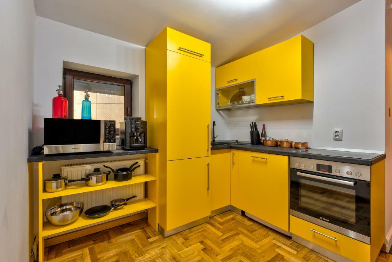Le Park Apartment Bucharest Exterior photo